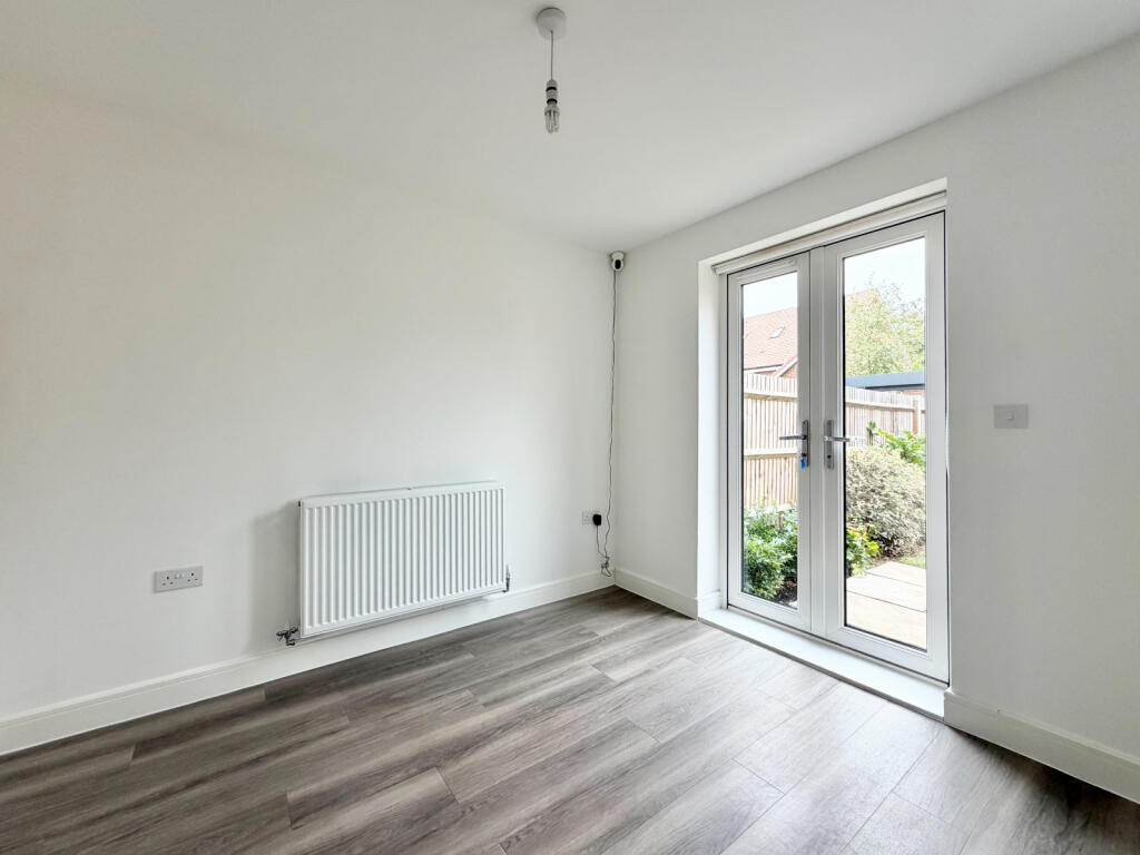 House in Hemel Hempstead - More
