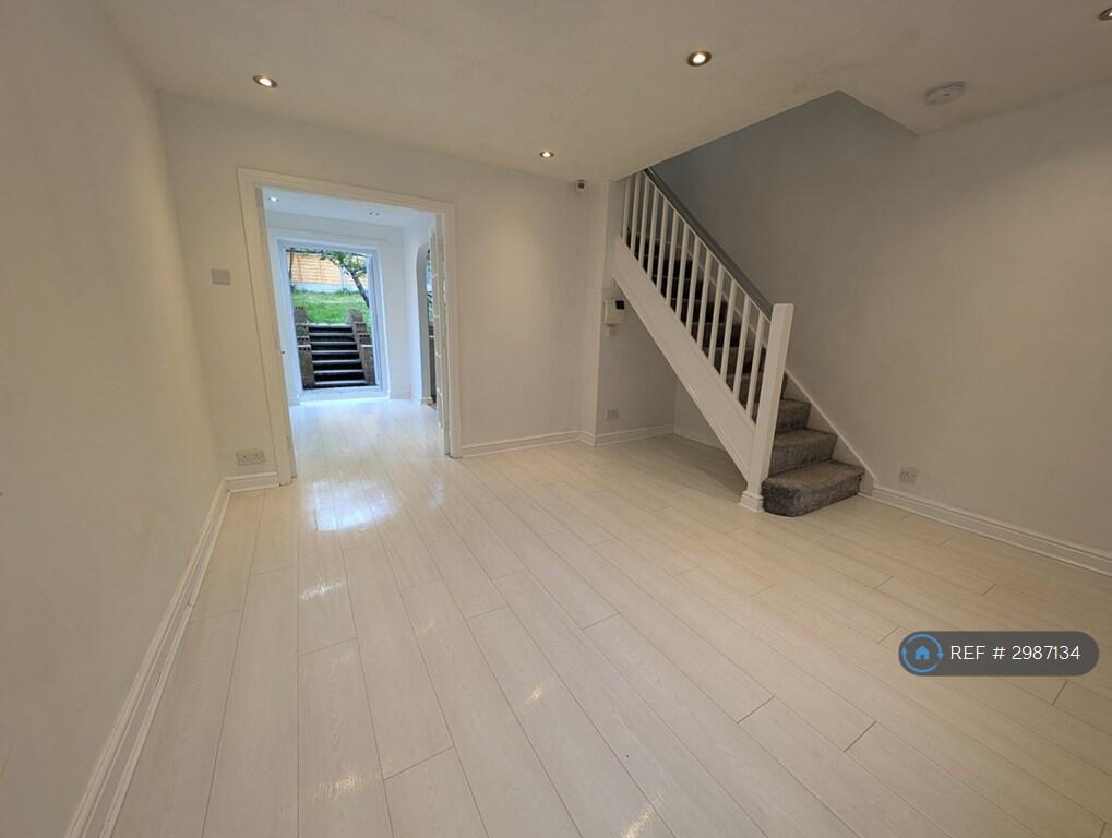 House in Manchester - View 4