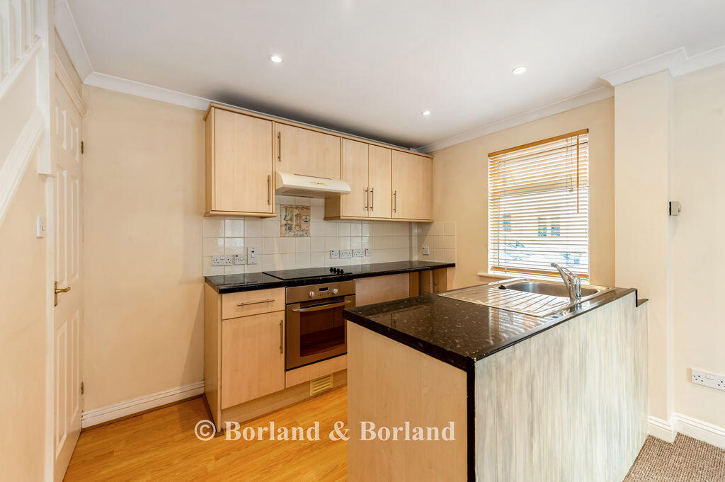 House in Portsmouth - View 4