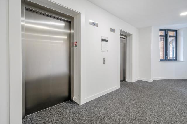 Apartment in Reading - View 5