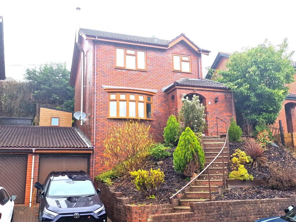 Main image of property: Beechwood Close, NEWBRIDGE, NP114NX