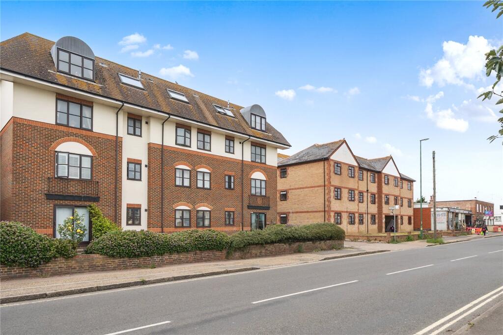 Apartment in Lancing - View 2