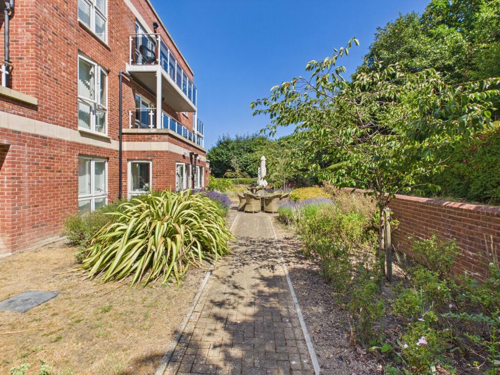Apartment in North Norfolk, Cromer - View 4