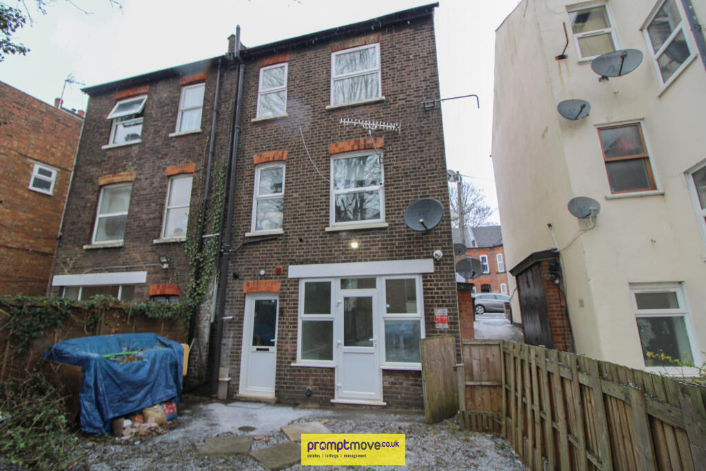 Main image of property: Drinnan Court, 10 Clarendon Road Luton LU2 7PQ
