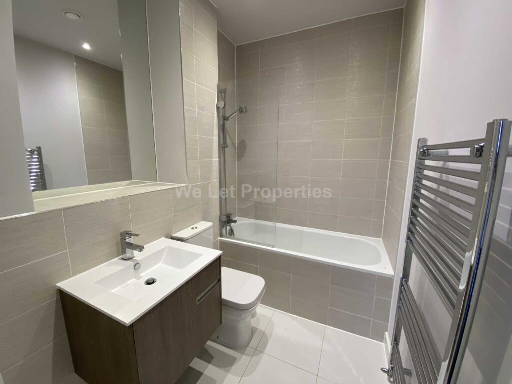 Apartment in Liverpool, Pride Quarter, Vauxhall - More