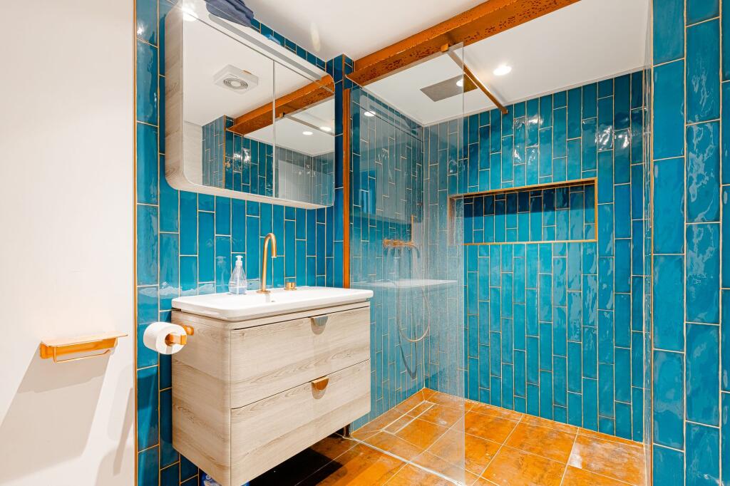 House in London, Pentonville, Clerkenwell - More