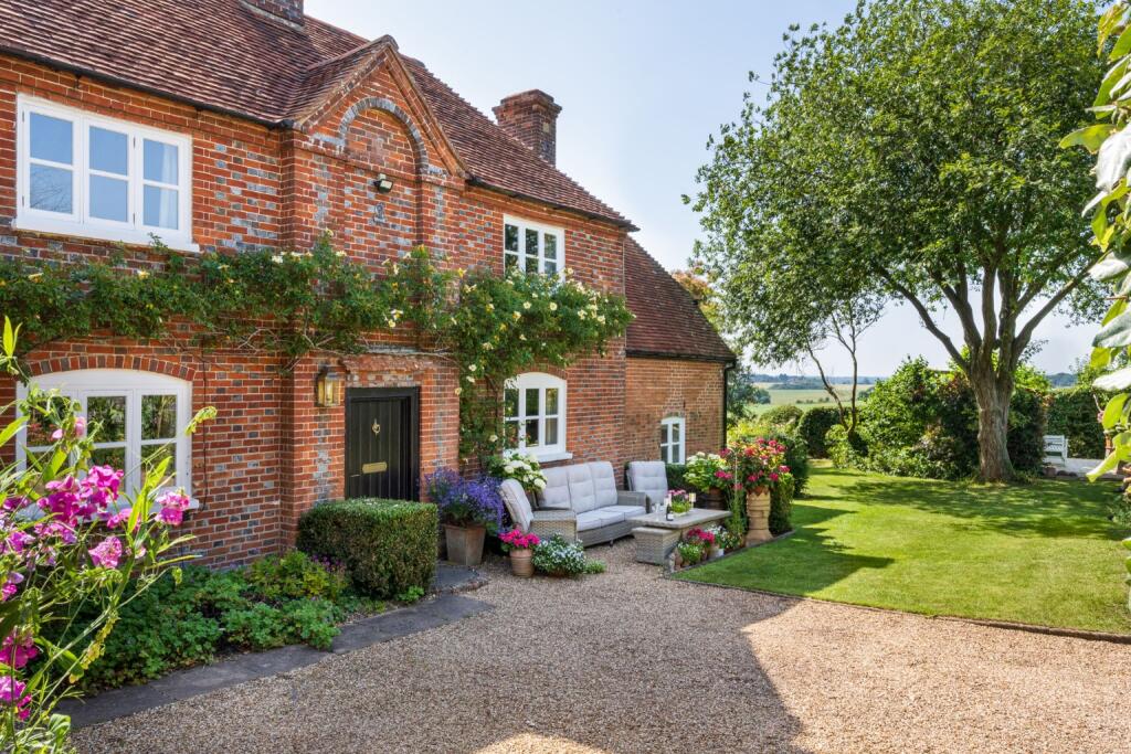 House in Leckhampstead, West Berkshire - View 4