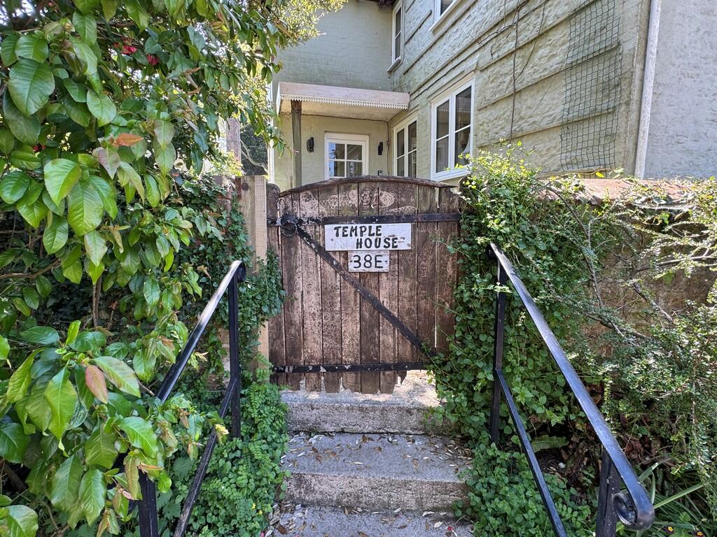 Additional image 21 of Temple, Corsley