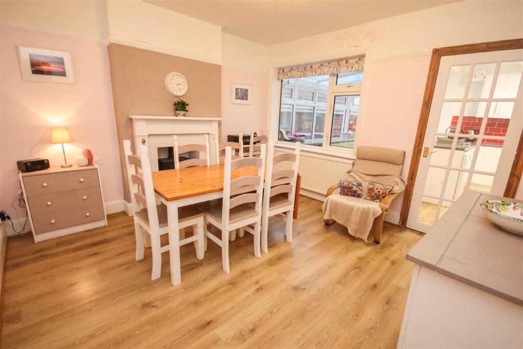 House in Rushden, North Northamptonshire - View 3