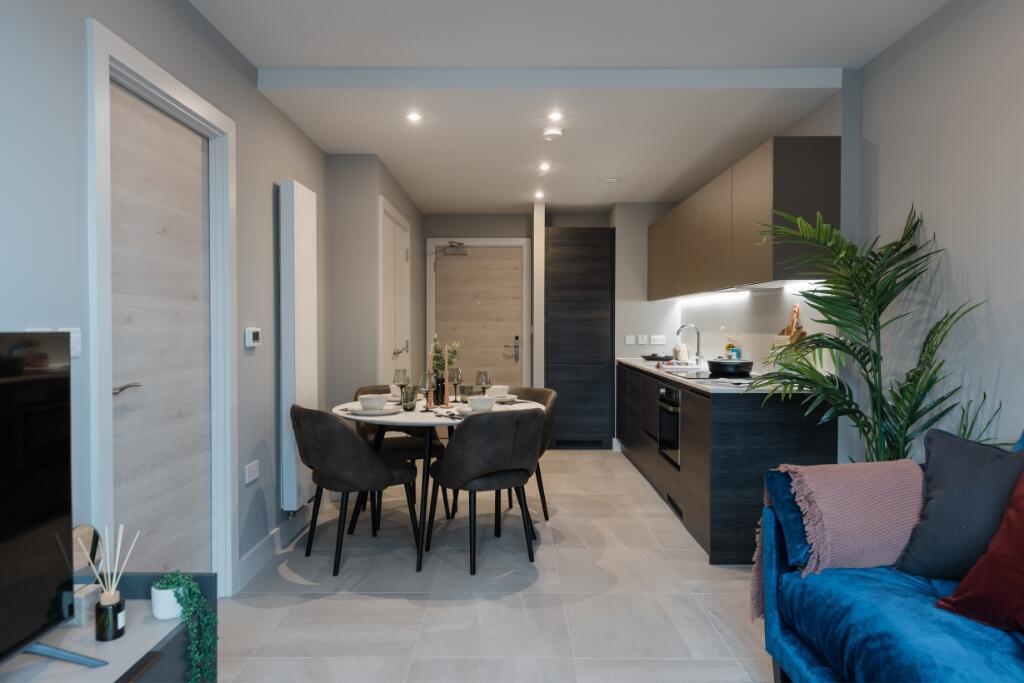 Apartment in Leeds - More