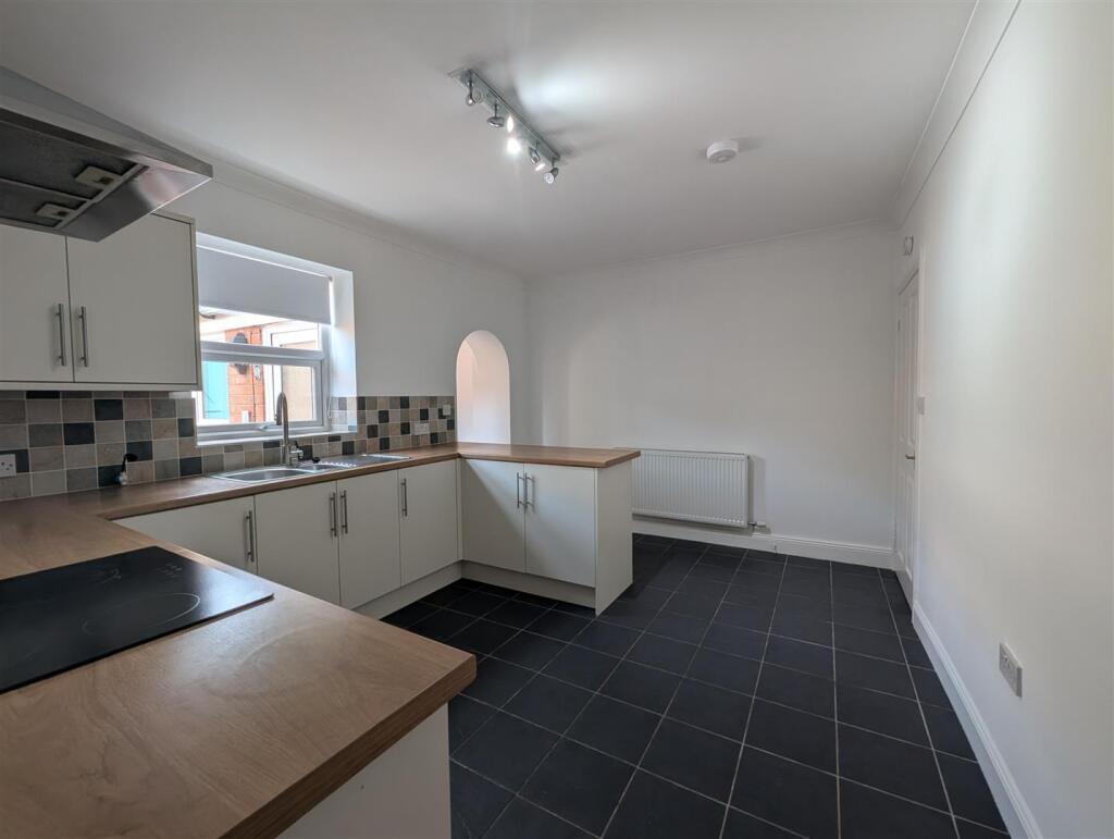 House in Darlington, Pierremont - View 4