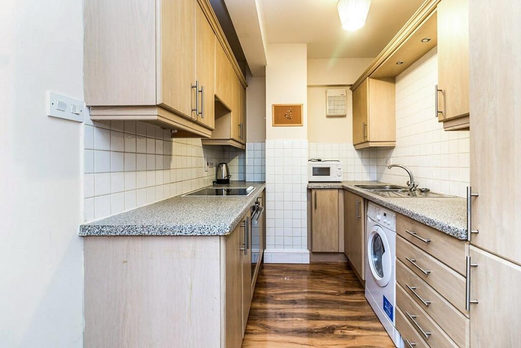 Apartment in Manchester - View 4