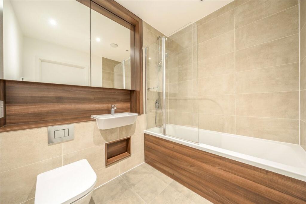 Apartment in London - View 5