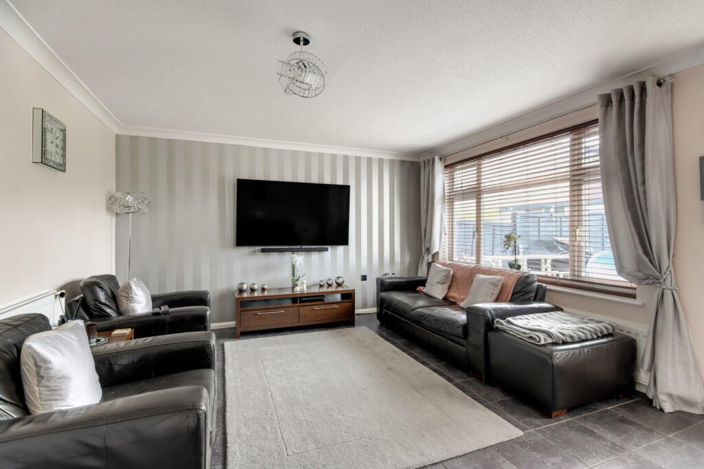 House in Sevenoaks, Horton Kirby and South Darenth - View 4