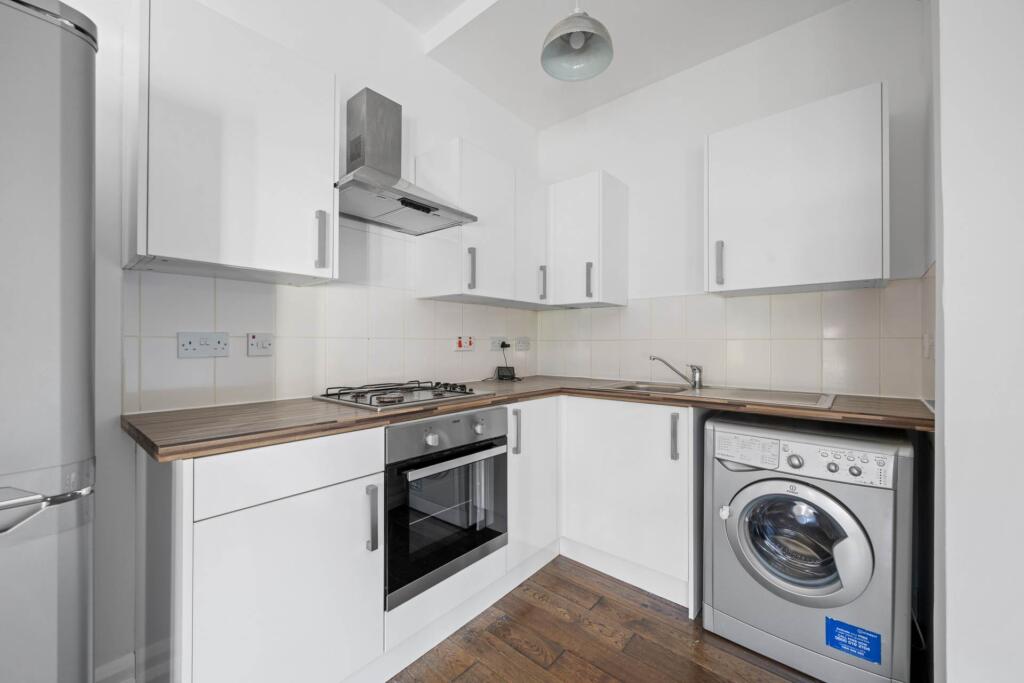 Apartment in London - View 4