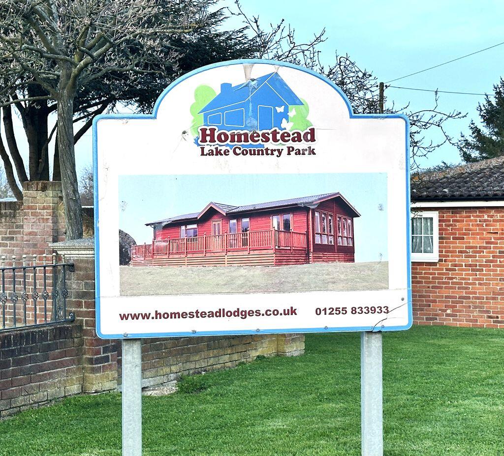 Thorpe Road, Weeley,  Clacton-On-Sea CO16  photo 3