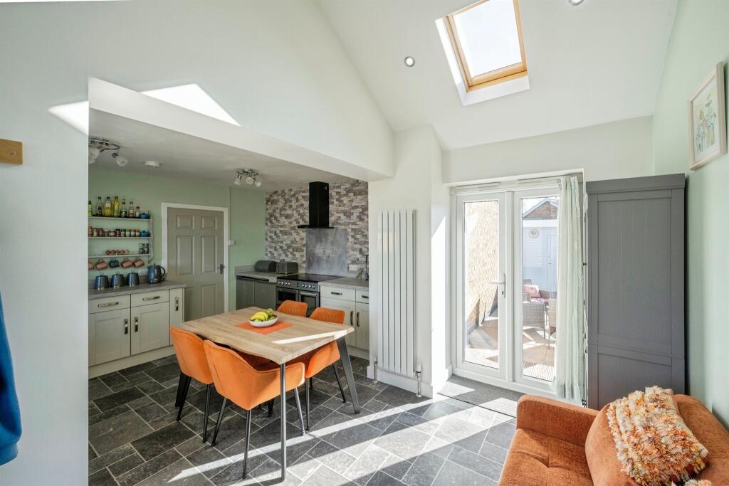 House in Doncaster - View 5