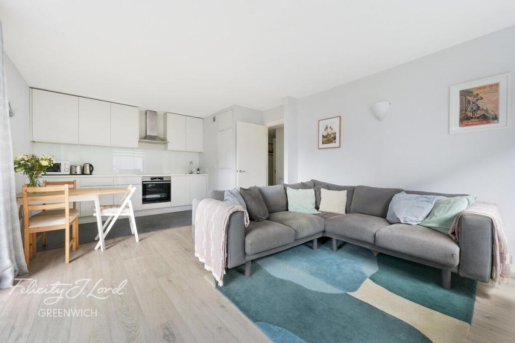 Main image of property: Deals Gateway, London