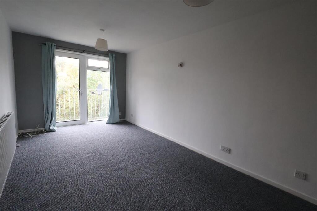 Additional image 3 of Mainstone Close, Redditch