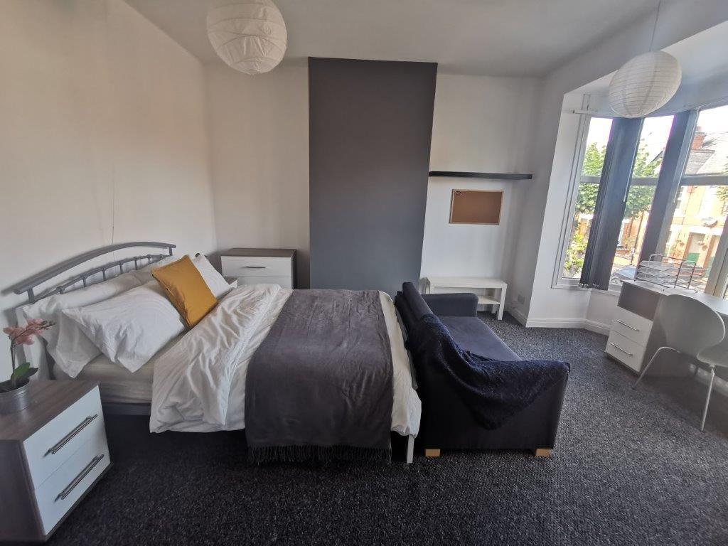 Main image of property: Hollis Road, Coventry, CV3