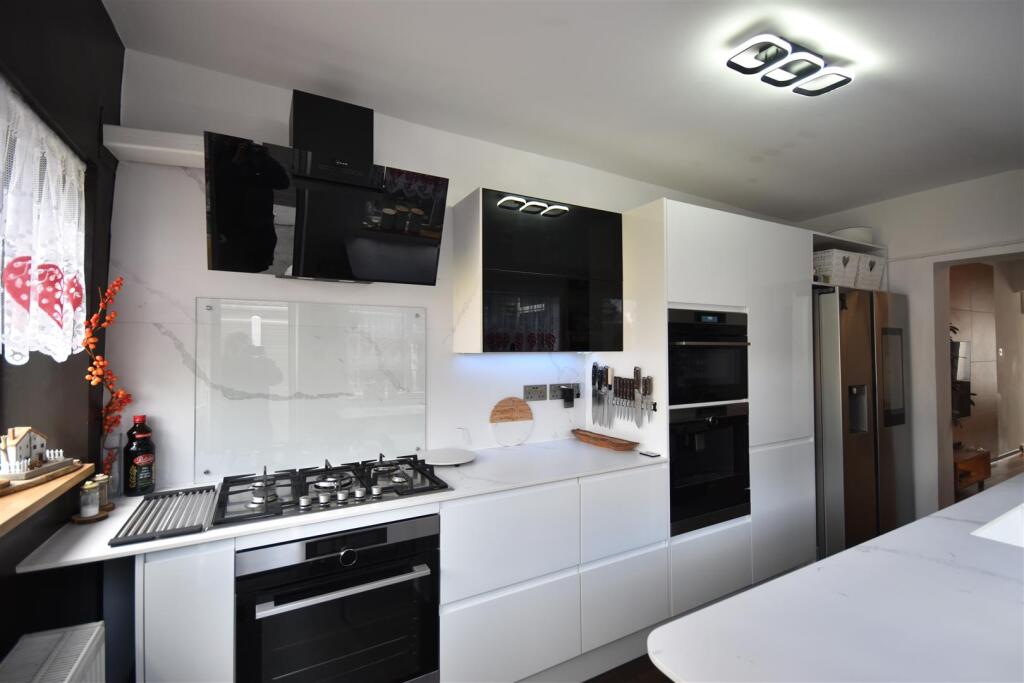 House in Goole, East Riding of Yorkshire - View 3