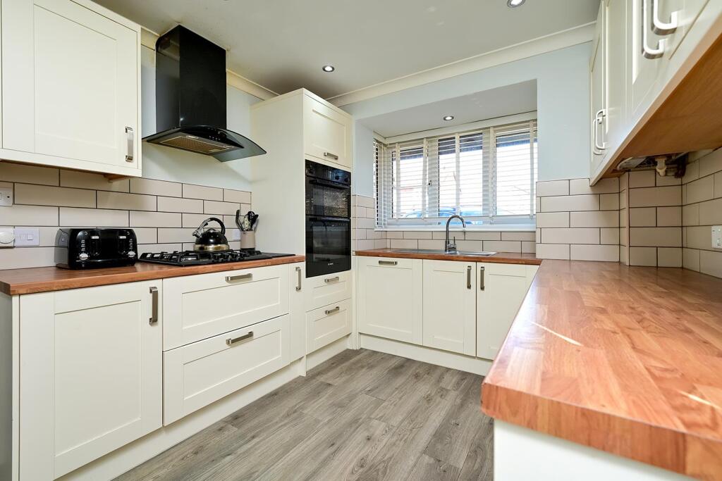 House in Basingstoke and Deane, Cufaude Village, Chineham - View 5