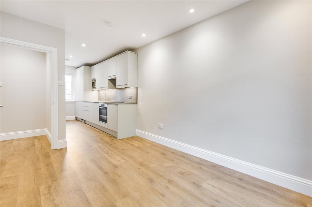 Parkway, Camden, NW1 - View 2