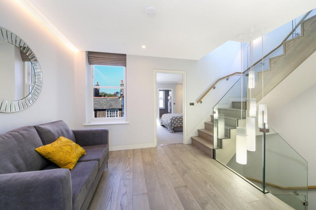 Apartment in London - View 5