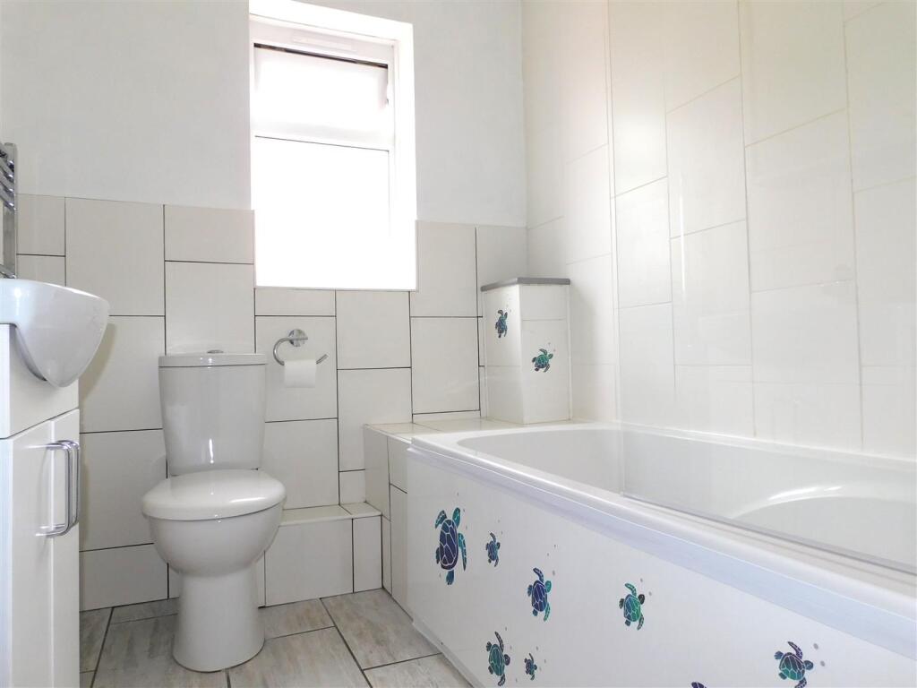 House in Exeter - View 5