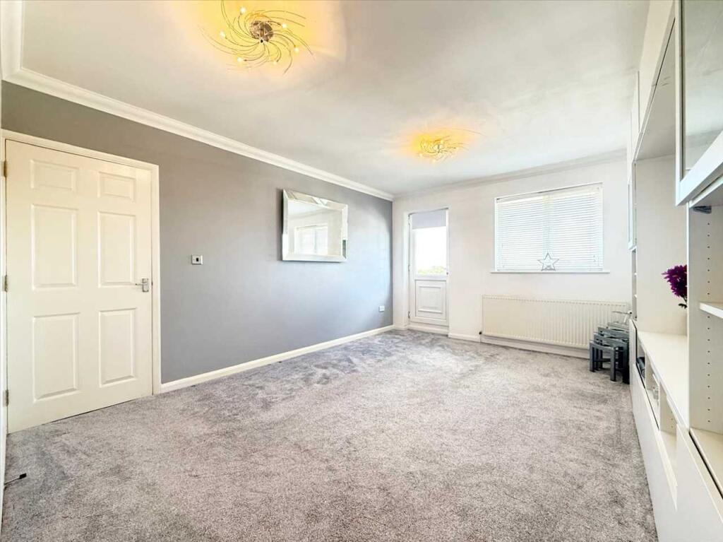 Ruby Court, Leigh on Sea photo 3