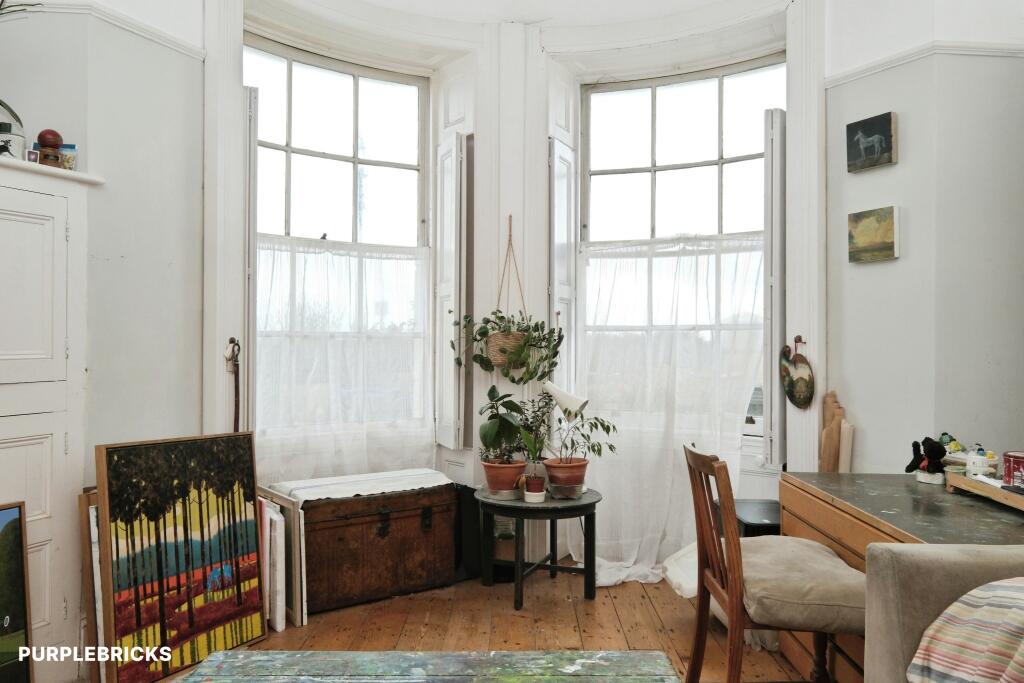 Apartment in Brighton - View 5