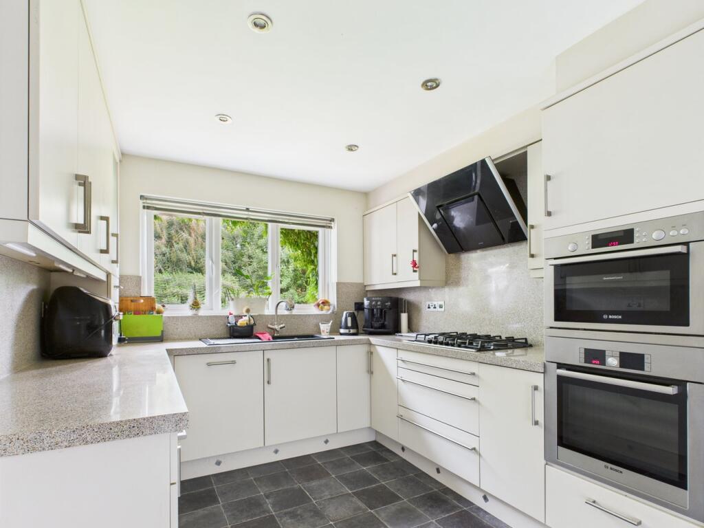 Bramble Close, Bilsthorpe, Newark, NG22 - View 3