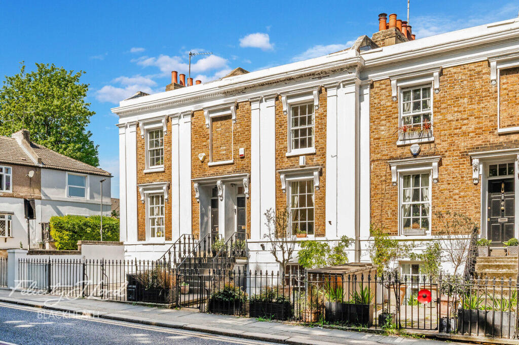 Main image of property: Hillreach, Woolwich SE18
