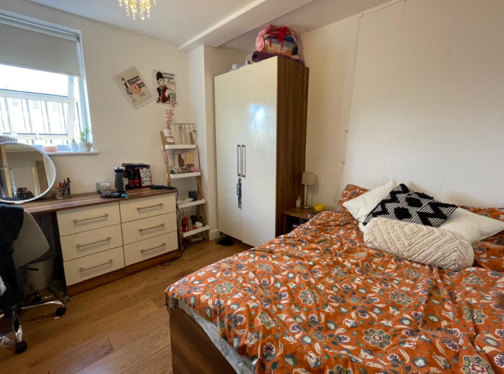 Main image of property: Hyde Terrace, Leeds, West Yorkshire, LS2