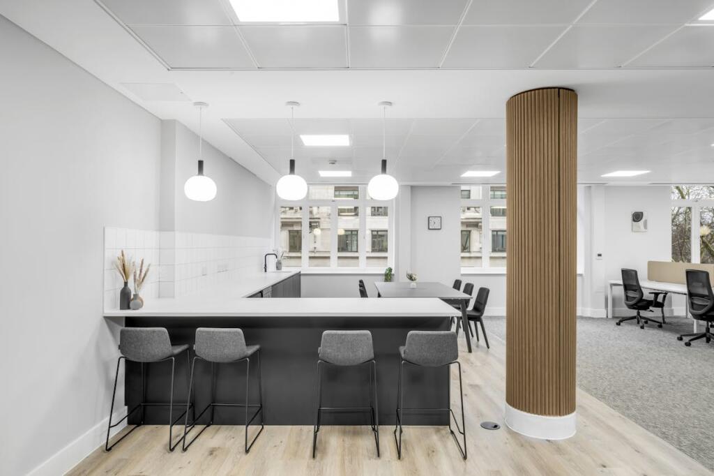 9-kingsway-london-office-interior-commercial-rea