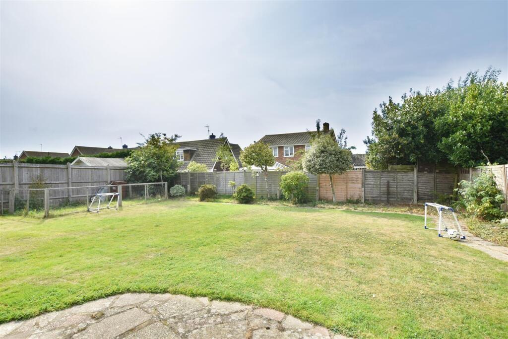 Falconbury Drive, Bexhill On Sea photo 3