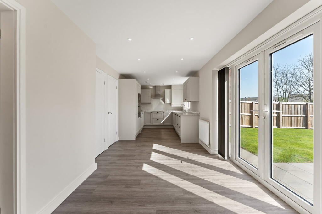 House in Tarporley, Beeston - View 6