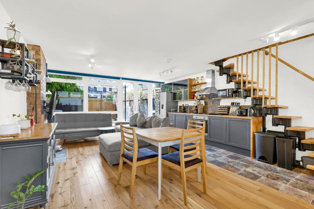 Main image of property: Draycott Court,
Westbridge Road, SW11