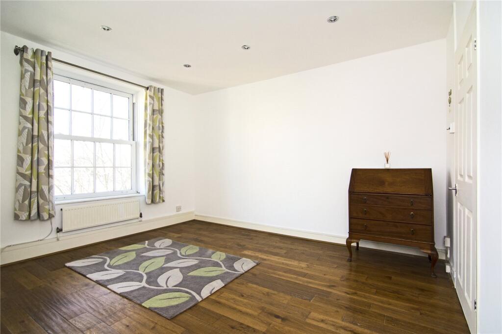 Main image of property: Follingham Court, Drysdale Place, London, N1