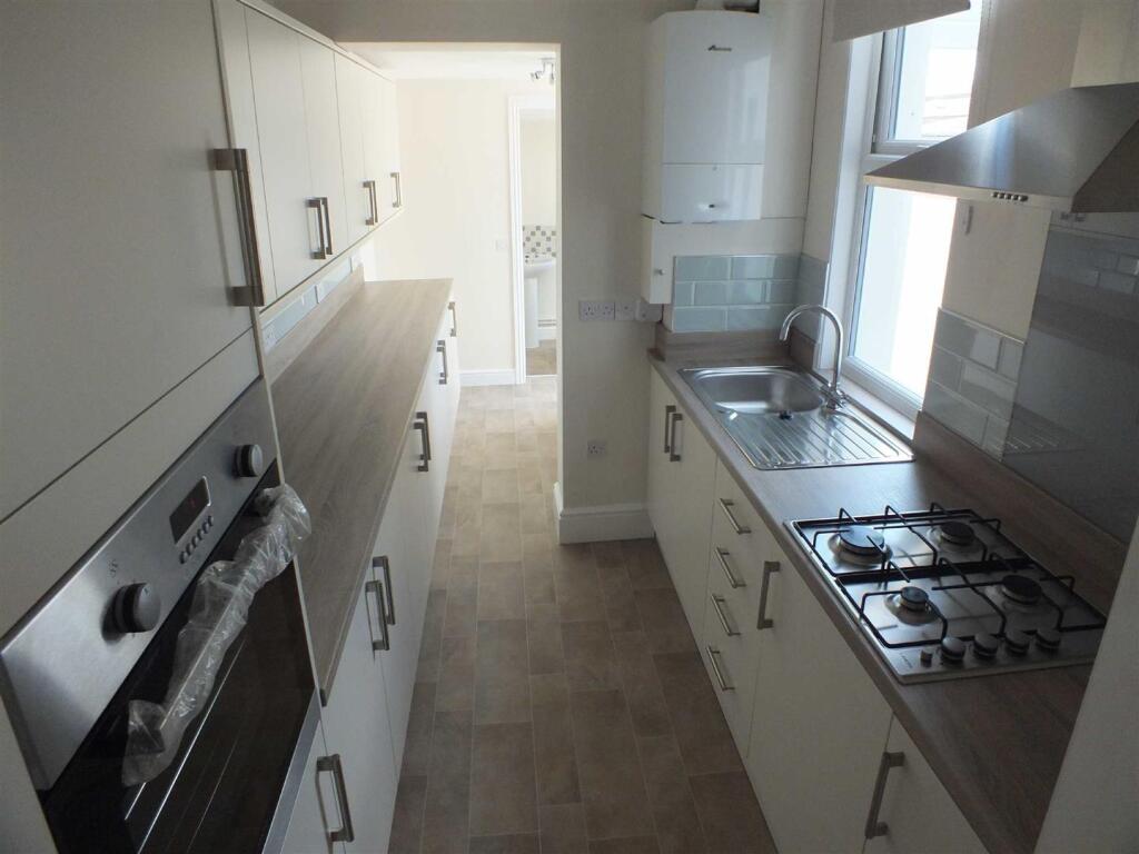 Gloucester Road, Trowbridge - View 2