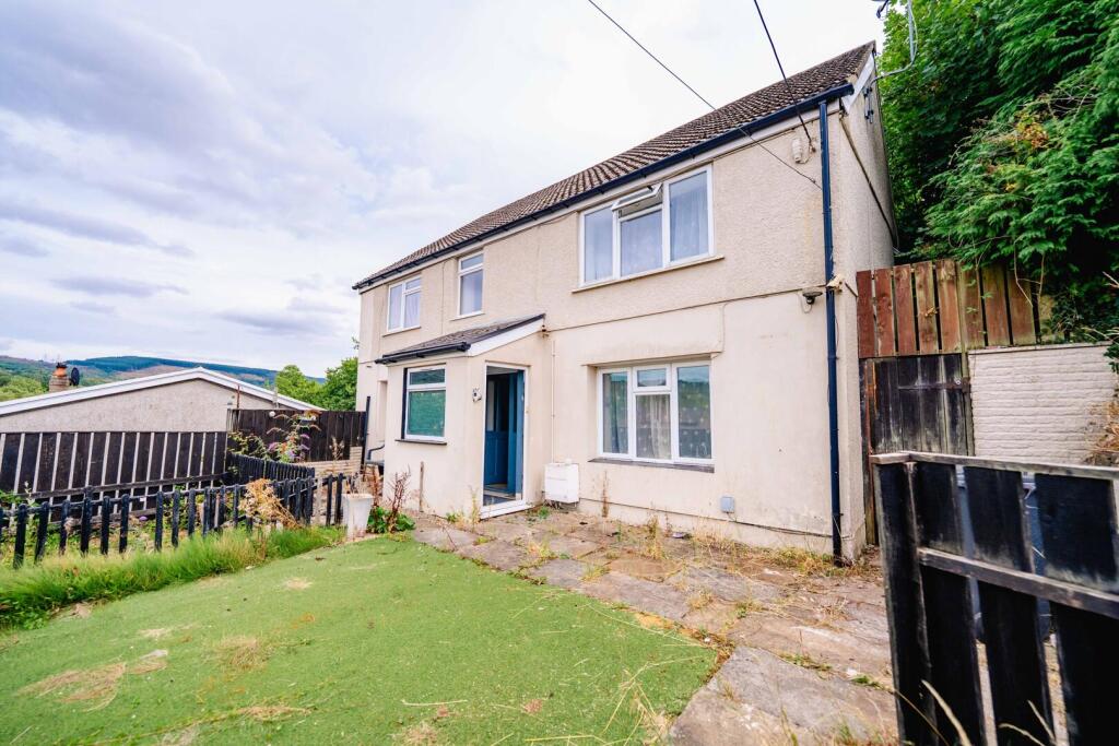 House in Trecynon, Robertstown, Aberdare West - View 2