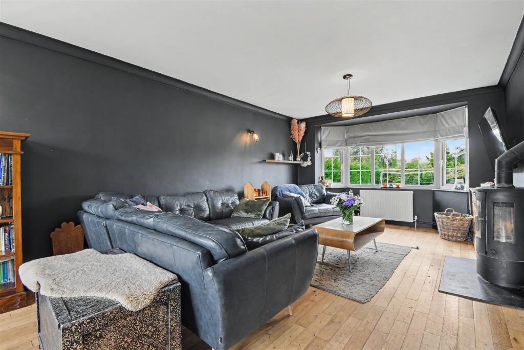 House in Scawby, Sturton - View 5