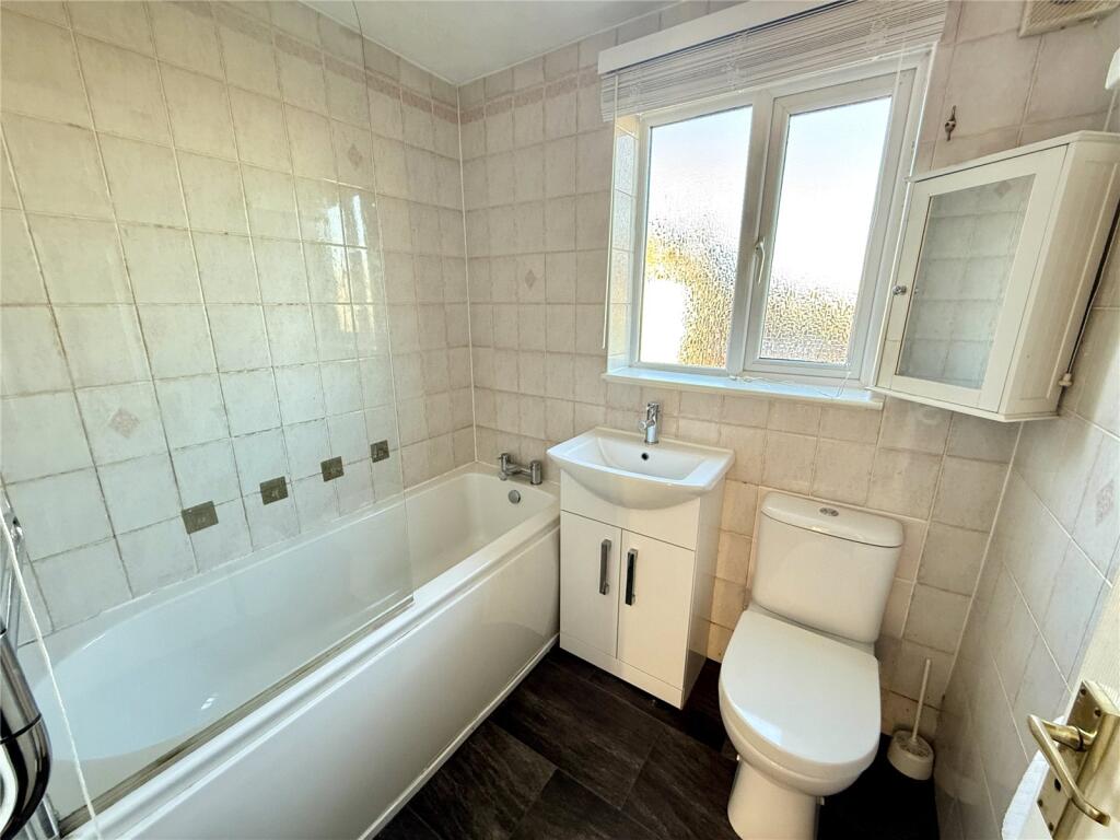 Greenfinch Court, BLACKPOOL, Lancashire, FY3 photo 5