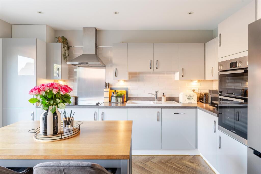 House in Yatton, Chestnut Park, North End - View 5