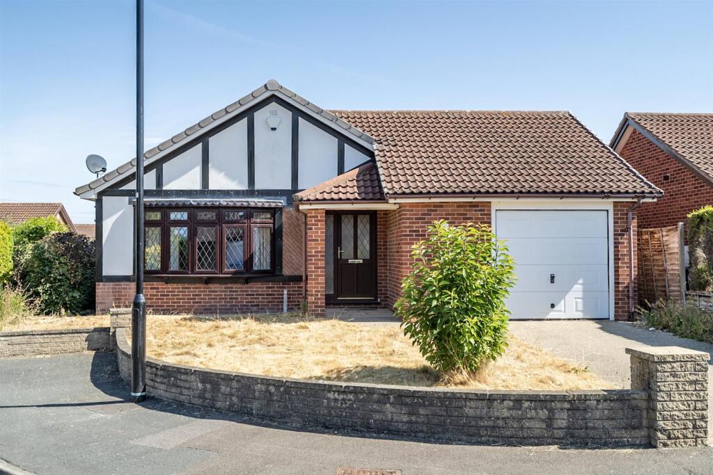 Main image of property: Woodleigh Close, Strensall, York, YO32 5AQ