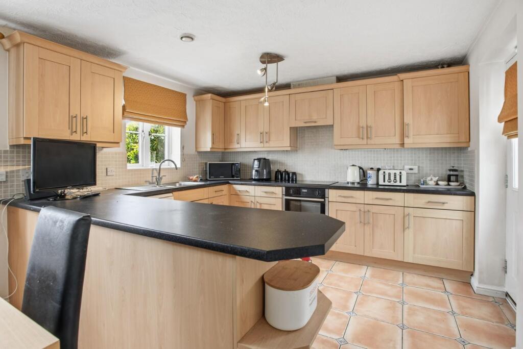House in Stratford-on-Avon, Stratford-upon-Avon - View 5