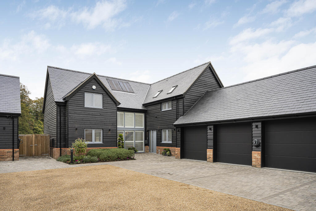 Main image of property: Woodmans Close, Tring, HP23