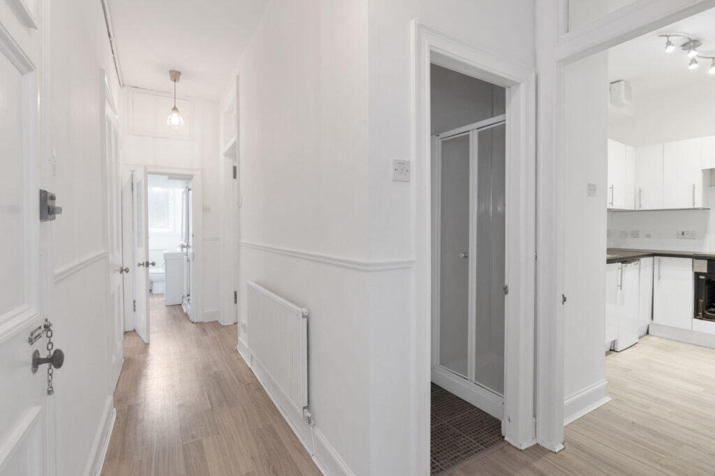 Apartment in Edinburgh, Silvermills, Stockbridge - View 2