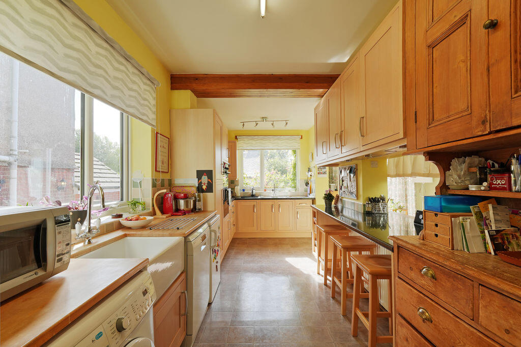 House in Sheffield, South Yorkshire - View 4