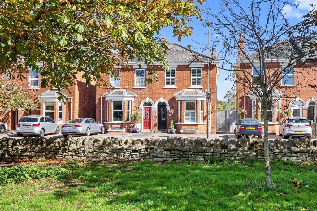 4-bed semi-detached on Cirencester Road, Charlton Kings, Cheltenham, GL53 8DB, £675,000